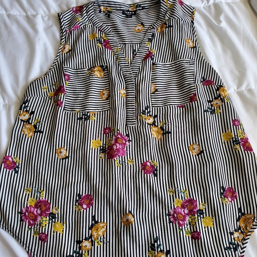 Torrid blouse 00